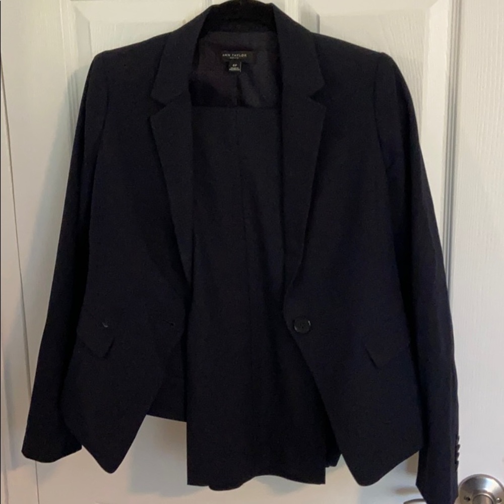 Ann Taylor Navy Suit 4P Top 6P Bottom